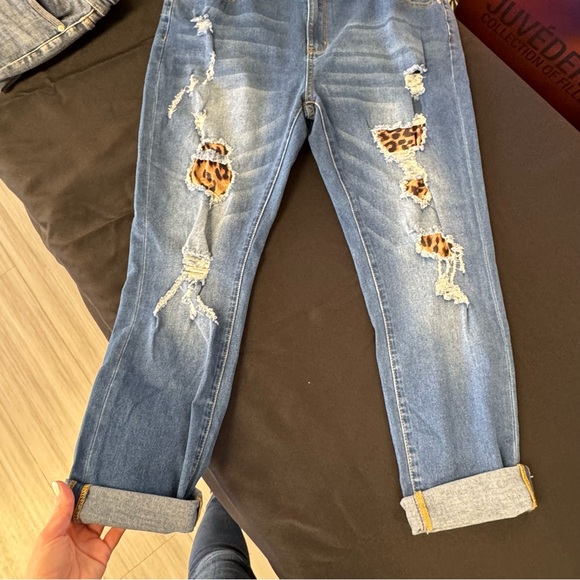 Cute leopard print cutout/distressed straight leg jeans with rolled up ankle - Picture 2 of 5